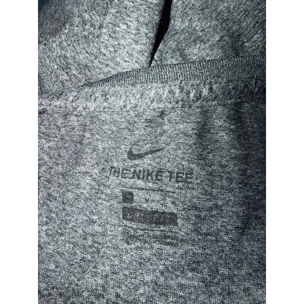 Nike Dri-FIT Womens Medium Gray Sleeveless Tank Top Swoosh Running Workout